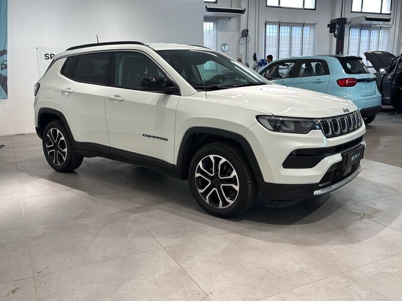 Jeep Compass e-Hybrid 1.5 Turbo MHEV T4 96kW Lim imagem 3