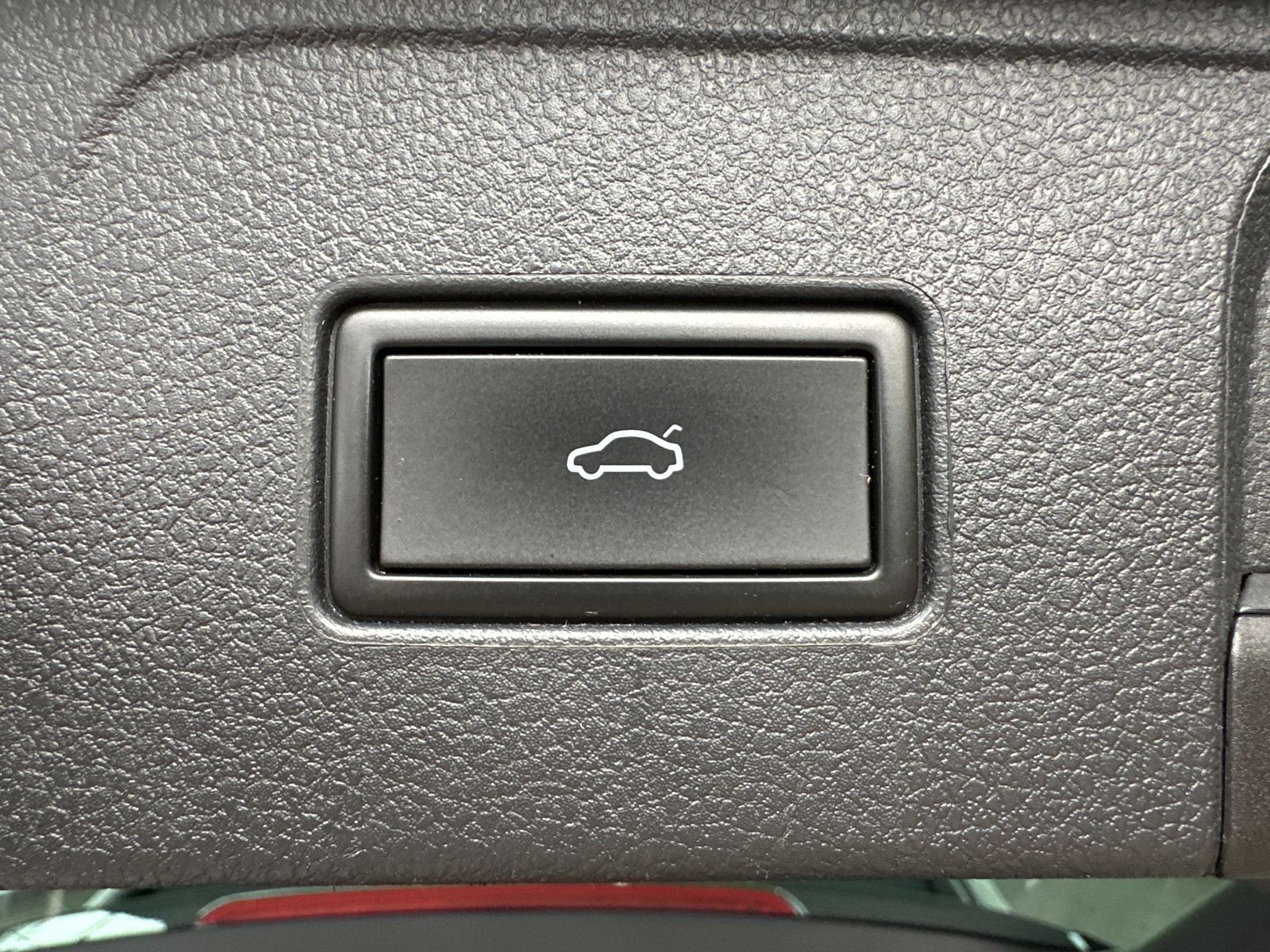 Fahrzeugabbildung Volkswagen Passat Variant 1.4 TSI GTE NAV+LED+AHK+KAMERA+PP