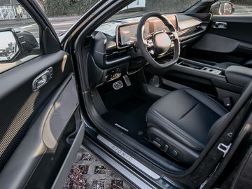 Hyundai Ioniq 6 Uniq Elektro 4WD Digitales Cockpit Navi