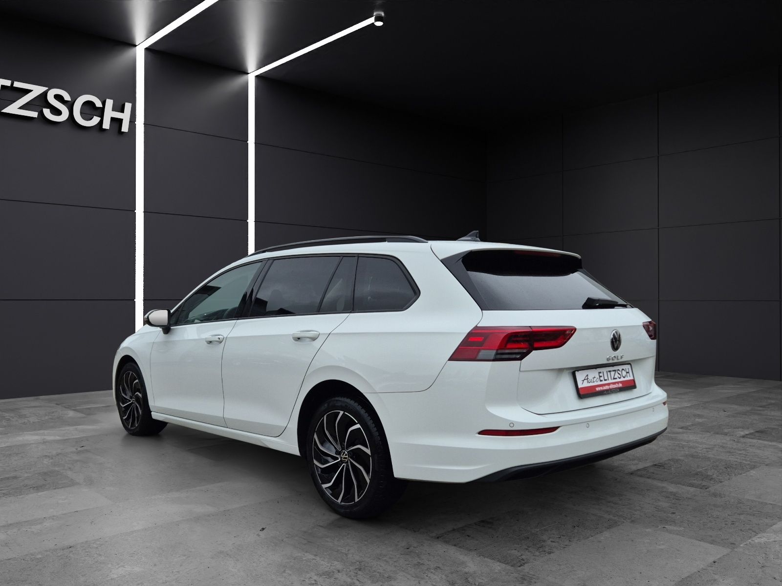 Fahrzeugabbildung Volkswagen Golf VIII Variant Life TSI NAVI CLIMA ACC SH