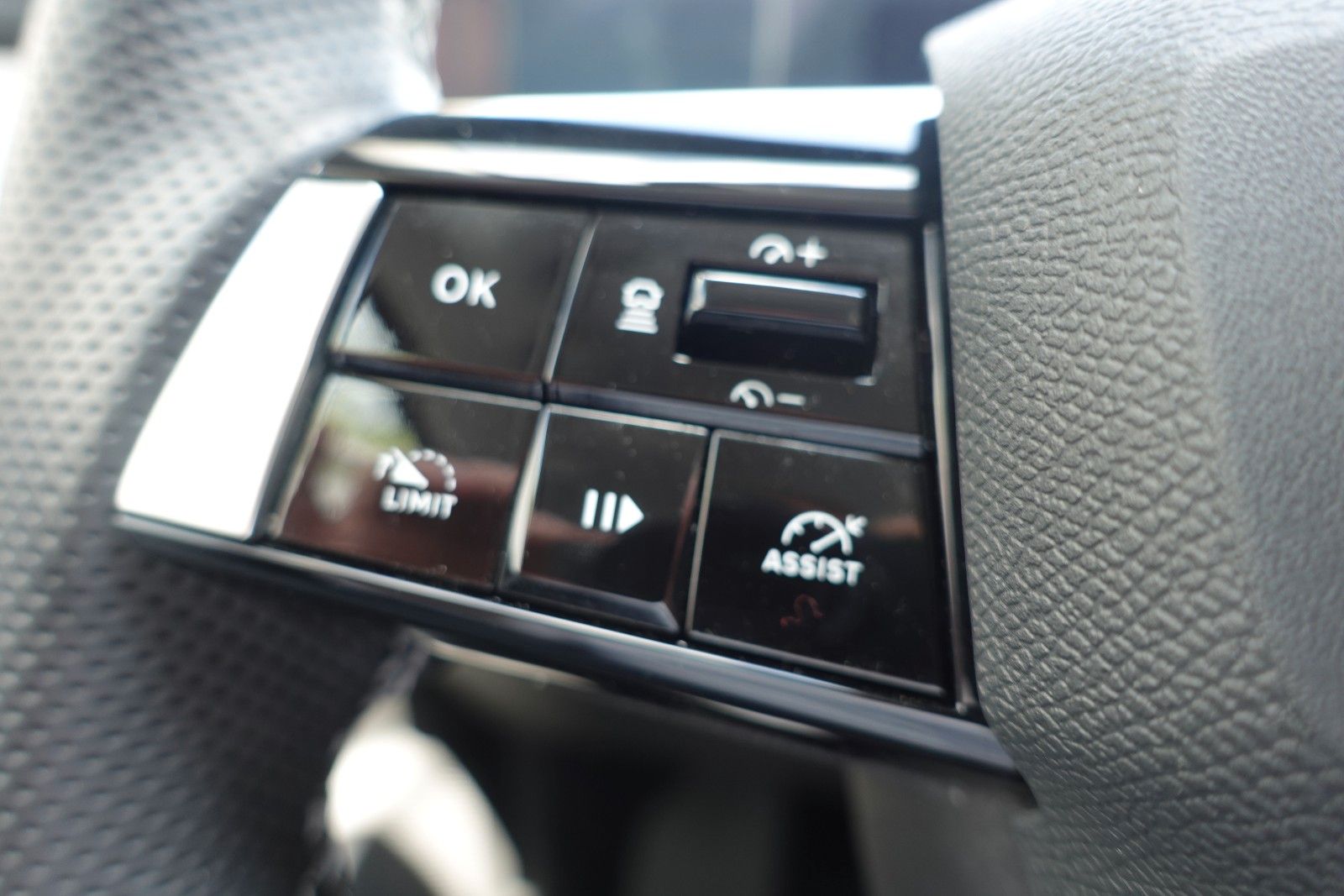Fahrzeugabbildung Opel Astra L Sports Tourer Elegance PHEV,PP, RFK