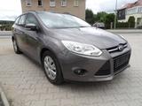 Ford Focus Trend Sitzh. Klima Radio AHK HU AU Neu - Ford Focus aus 2011: Kombi