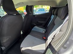 Fahrzeugabbildung Clio V Evolution 1.6 E-TECH Hybrid 145 EU6e Rück