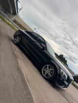 Mercedes-Benz C 300 Autom. - - Mercedes-Benz C 300 mit Benzin-Antrieb: Limousine
