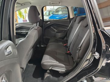 Ford Kuga Cool & Connect