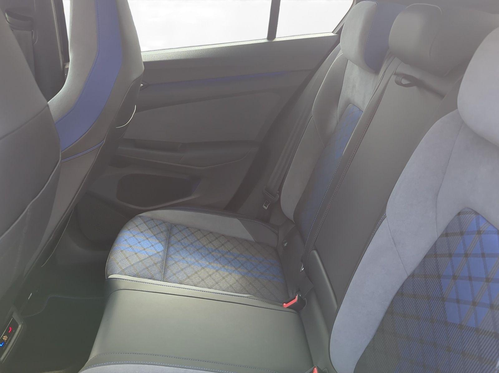 Volkswagen Golf VIII 2,0 TSI R Performance 4Motion Pano Kam, миниатюра 3