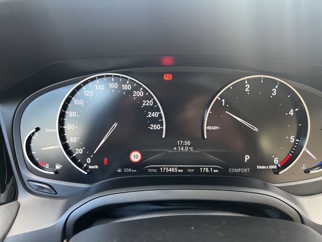 Fahrzeugabbildung BMW 320 Baureihe 3 Touring 320 d xDrive