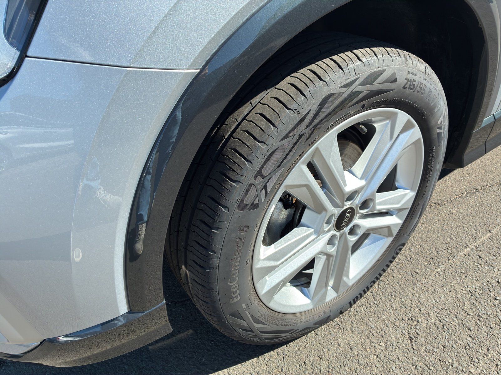 Fahrzeugabbildung Audi Q2 35 1.5 TFSI advanced AHK,Kamera,LED,Navi,PDC