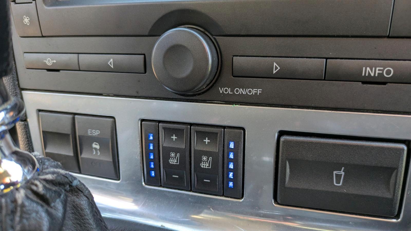 Ford Mondeo 2004 — photo 14