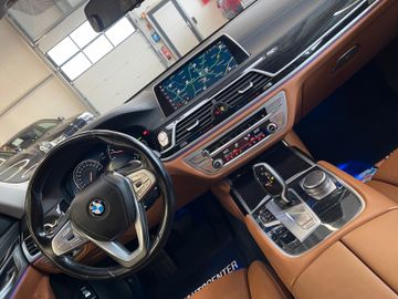 BMW 740 d xDrive *360°KAMERA*NAVI*ACC*SZHZ*MASSAGE*