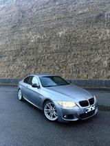 BMW 330d E92 LCI Coupé M Paket ab Werk Key... - BMW 330 mit Diesel-Antrieb: Sportwagen, Automatik