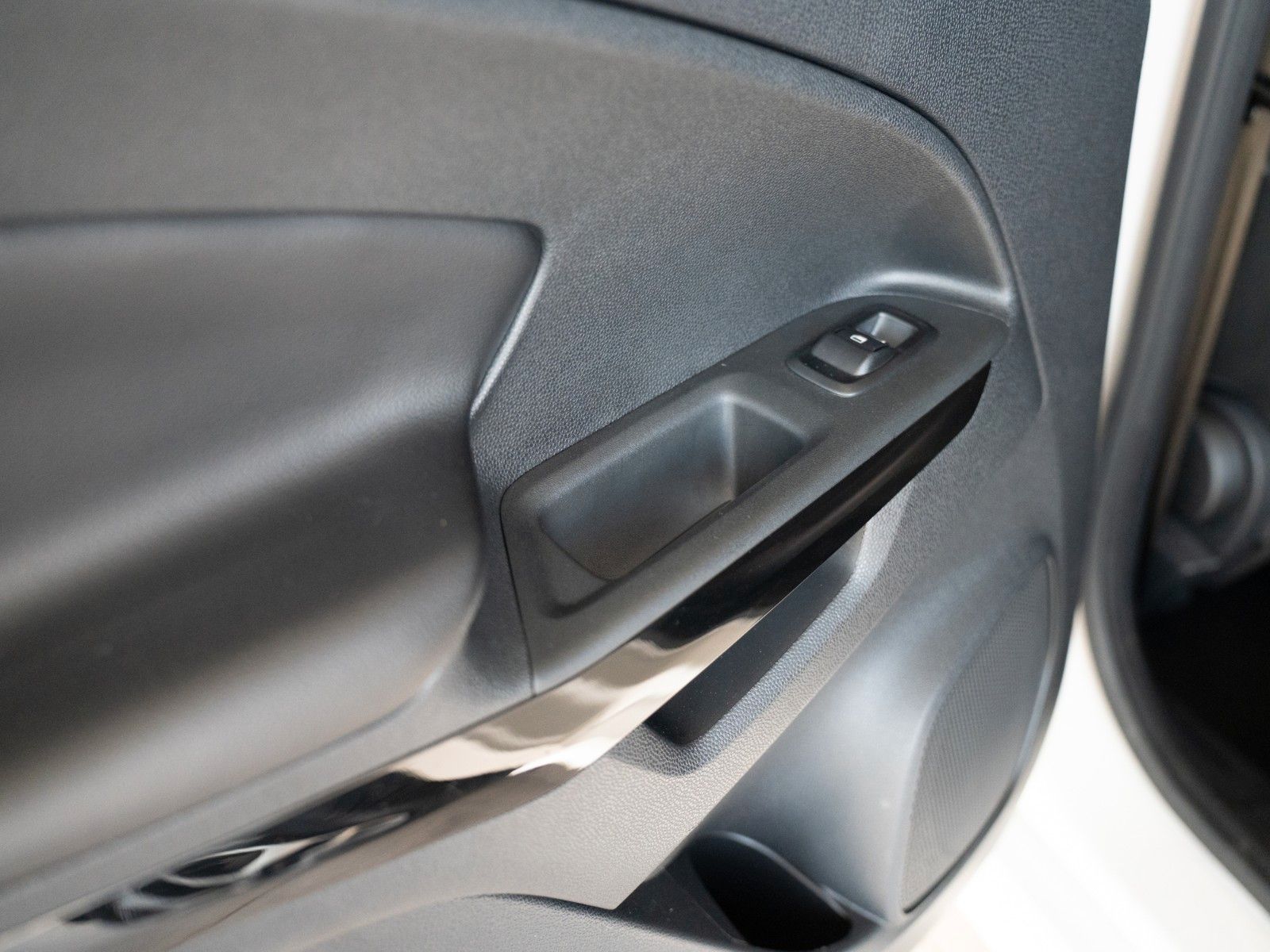 Fahrzeugabbildung Ford EcoSport ST-Line Automatik, Winter-Paket