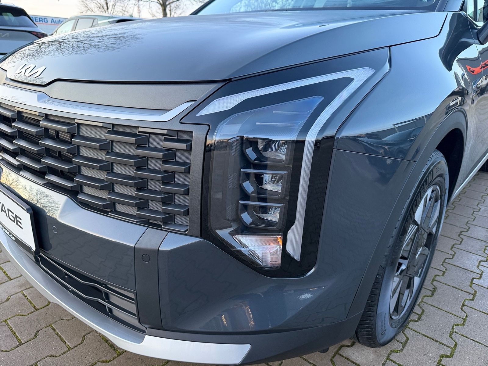 Fahrzeugabbildung Kia SPORTAGE 1.6T 2WD DCT Vision KOM Facelift