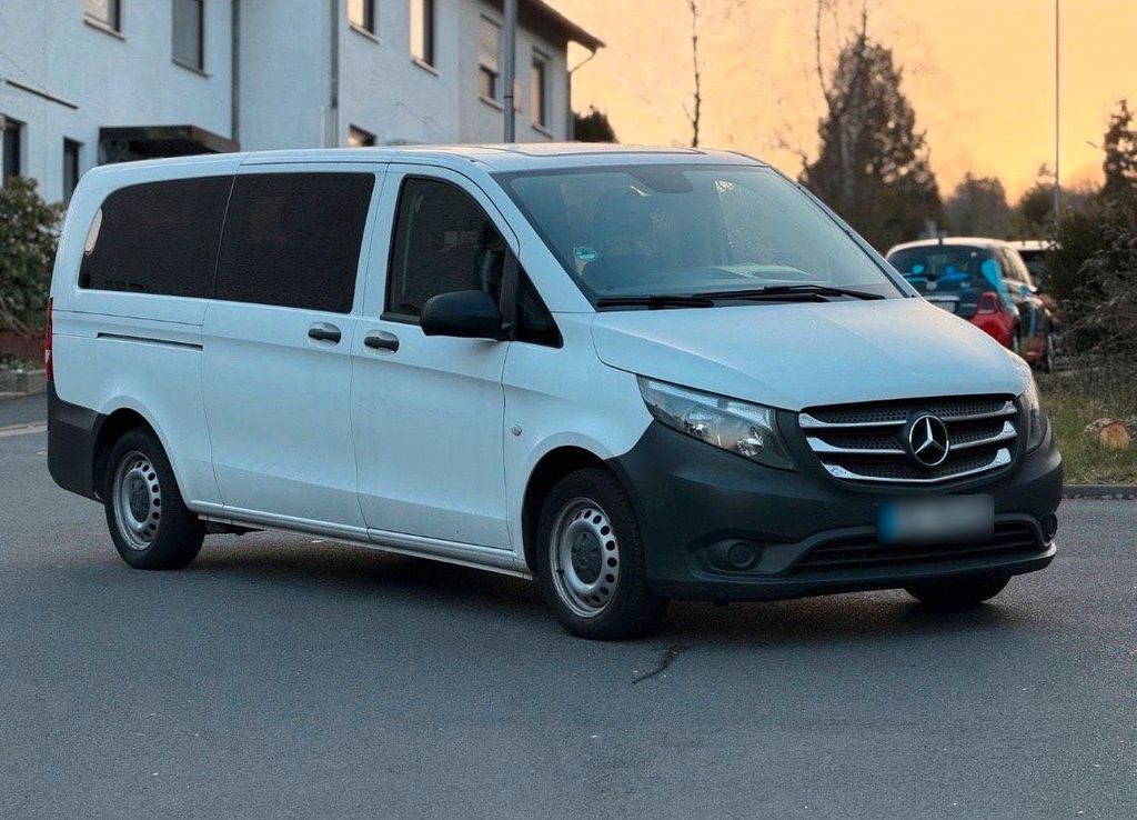 Image of Mercedes-Benz Vito