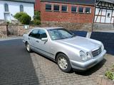Mercedes-Benz Mercedes Benz E200 W210 *TÜV05/28* - Mercedes-Benz E 200: Limousine, W210