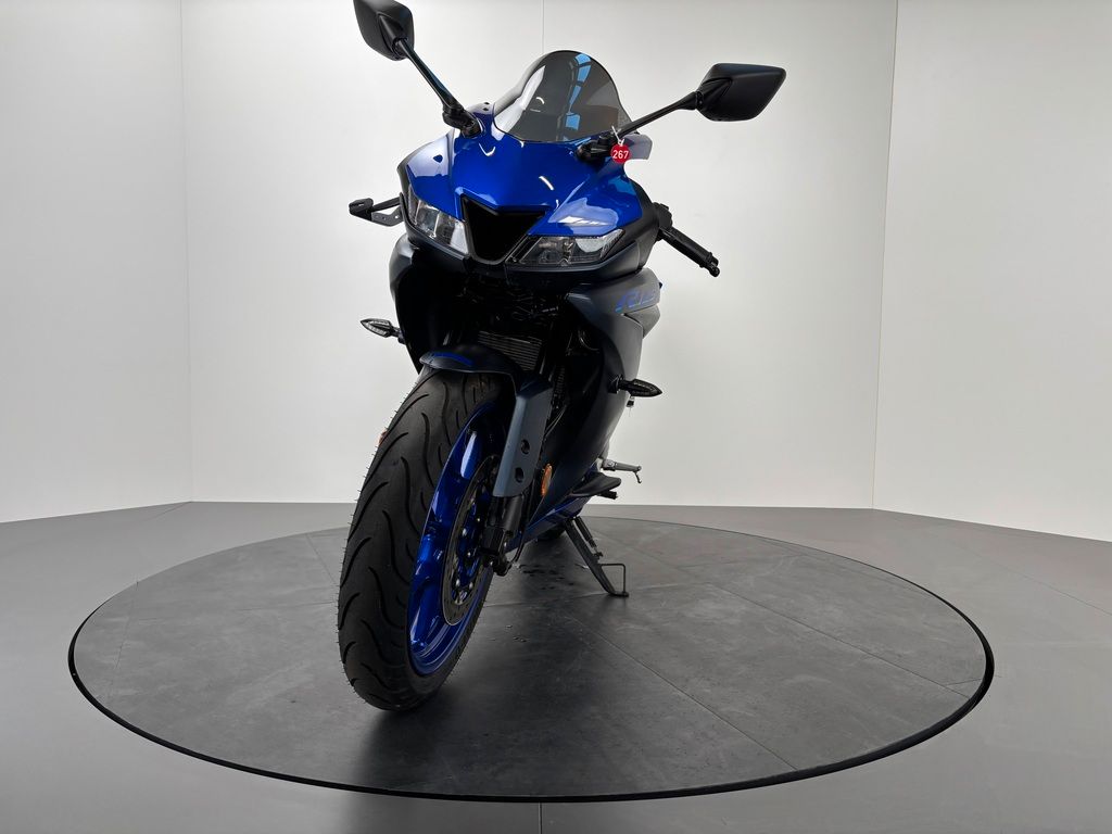 Fahrzeugabbildung Yamaha YZF-R125 *TOP MIT ZUBEHÖR