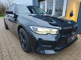 BMW 318d Touring, Advantage, Carplay, H/K, M-Lenkrad - BMW 318 in Freiburg