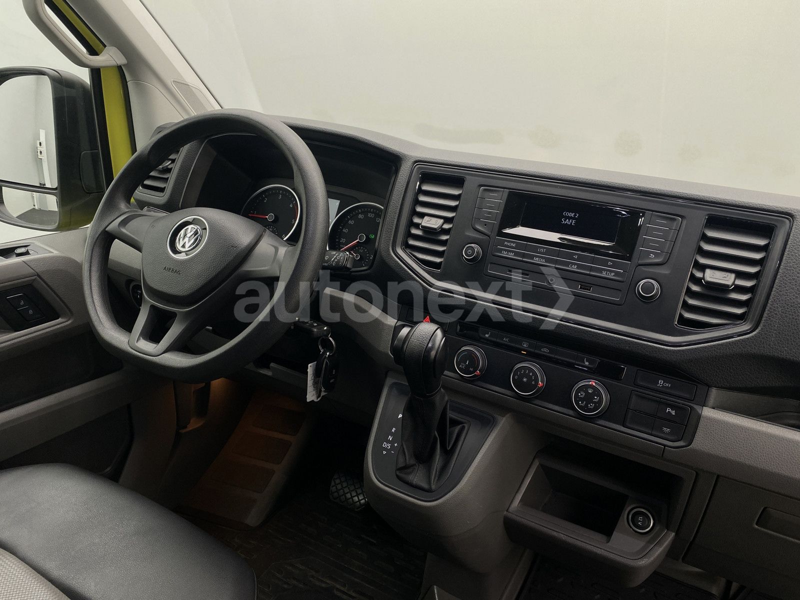 Volkswagen Crafter 35 Aut. *Rollstuhl-Rampe* 8-Sitze (5615) imagem 2