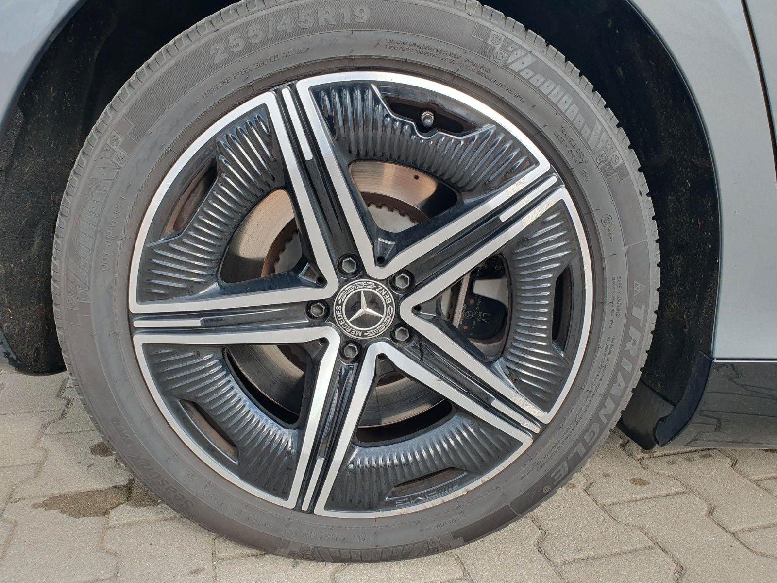 Mercedes-Benz EQE 300 Premium Panorama Allwetterreifen AMGLine foto 23