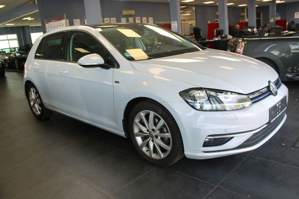 Image of Volkswagen Golf