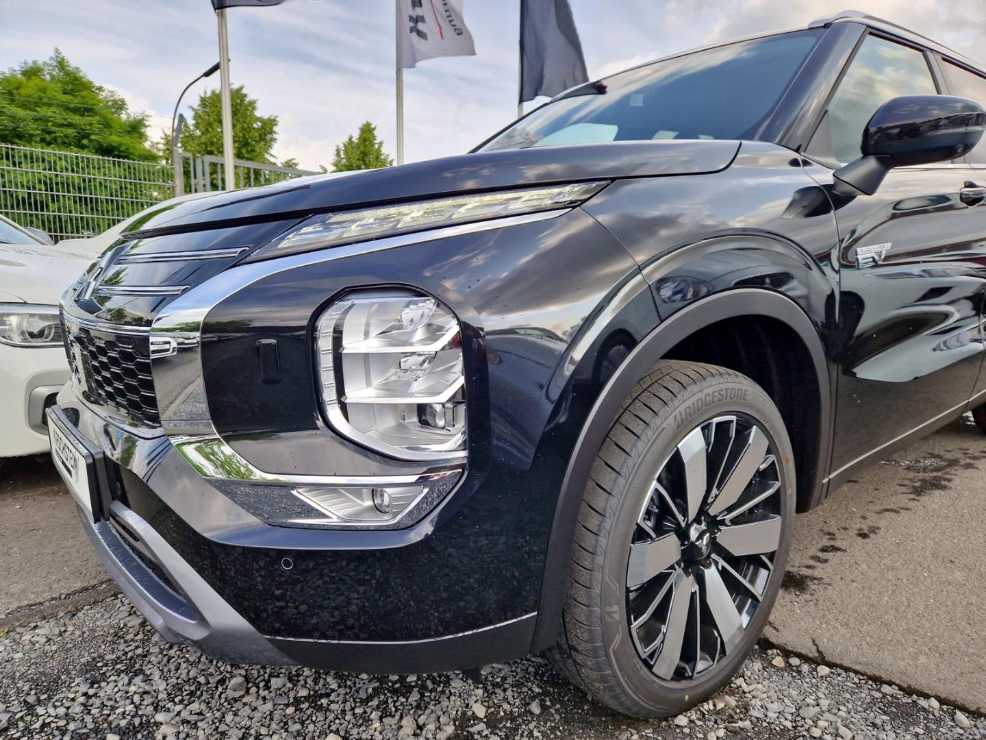 Mitsubishi Plug-in Hybrid Outlander Intro 4WD *Aktion!*, миниатюра 6