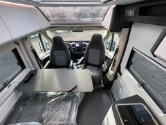 Adria Twin Supreme 640 SGX Edition *Automatik*