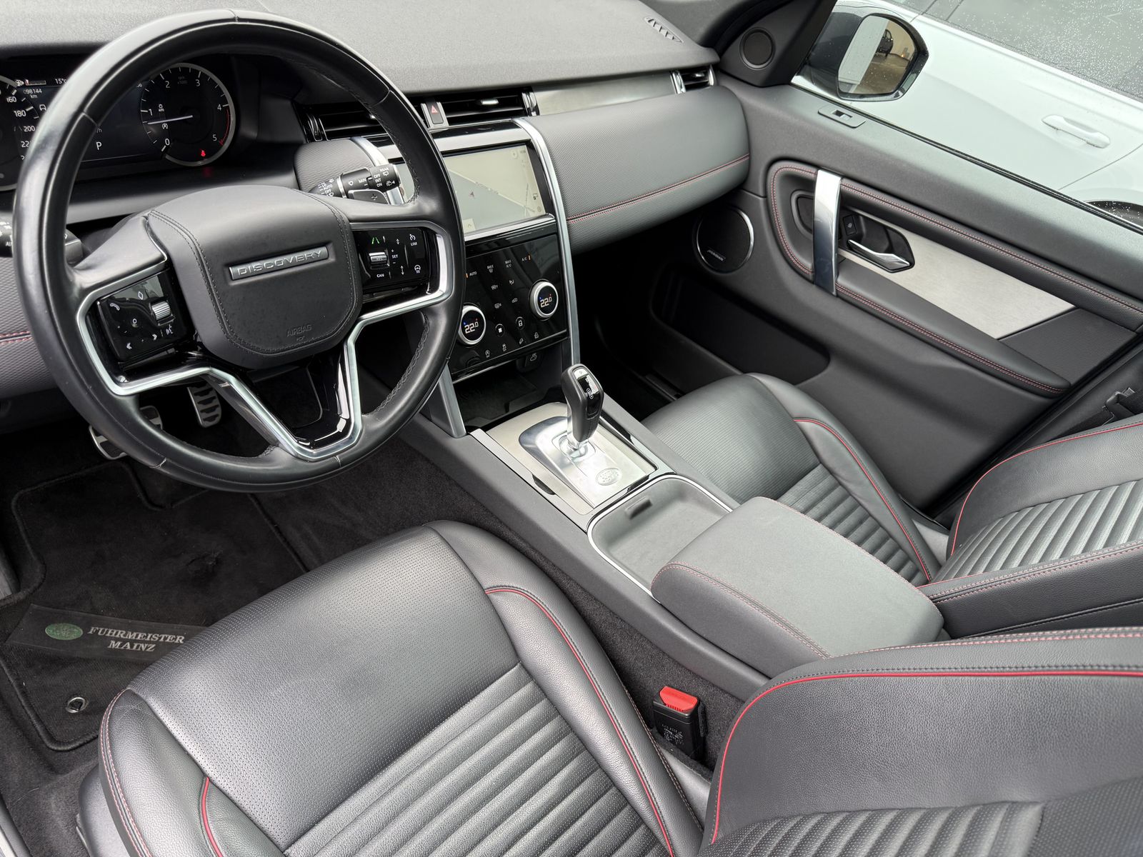 Fahrzeugabbildung Land Rover Discovery Sport D200 R-Dynamic AWD NAV+LED+AHK