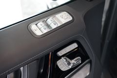 MERCEDES-BENZ G 63 AMG | Superior | Carbon | SD | classicgrau MERCEDES-BENZ G 63 AMG | Superior | Carbon | SD | classicgrau