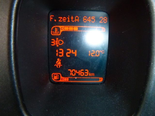 Fahrzeugabbildung Fiat Panda 1,2 8V Easy >Sitzheiz/Einparkhilfe<