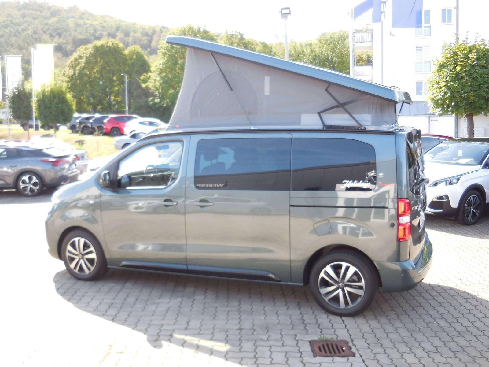 Citroën Holidays BlueHDi 180 EAT8*AHK-Küche-Max-Paket