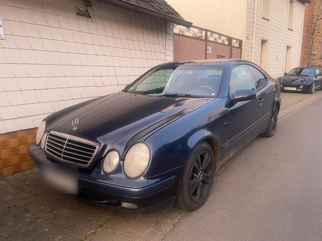 Mercedes-Benz CLK 200