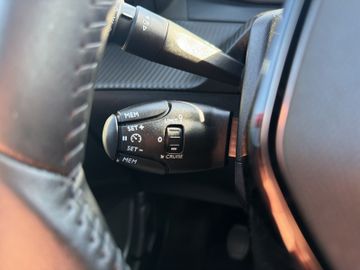 Peugeot 2008 1.2 PureTech 100 Active NAVIKAMERATEMP.