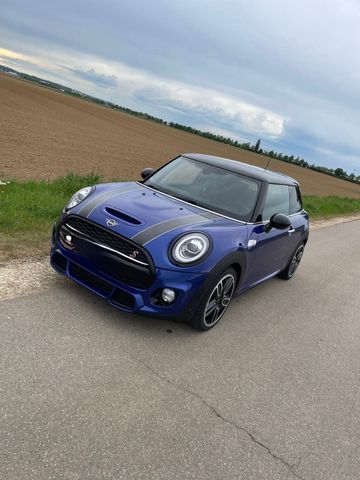 MINI Cooper S / JCW trim