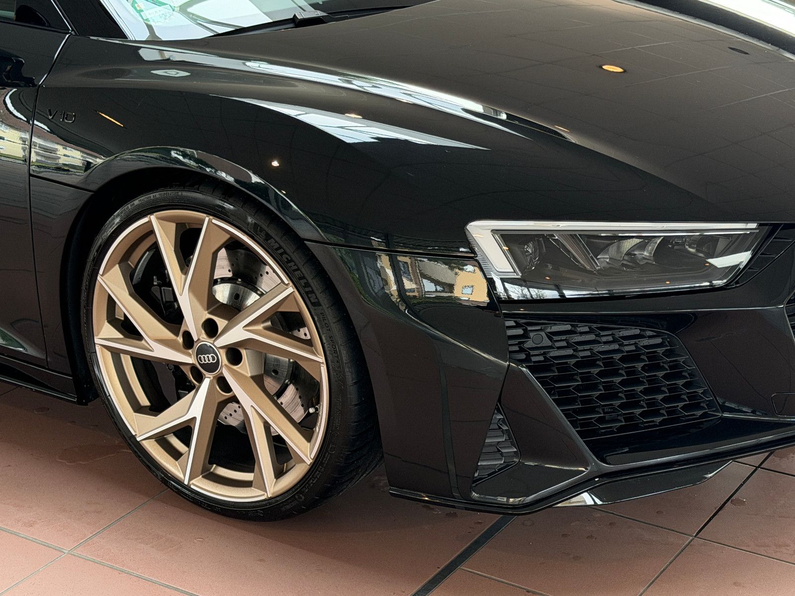 Fahrzeugabbildung Audi R8 Spyder 5.2 FSI RWD performance/BANG&OLUFSEN/