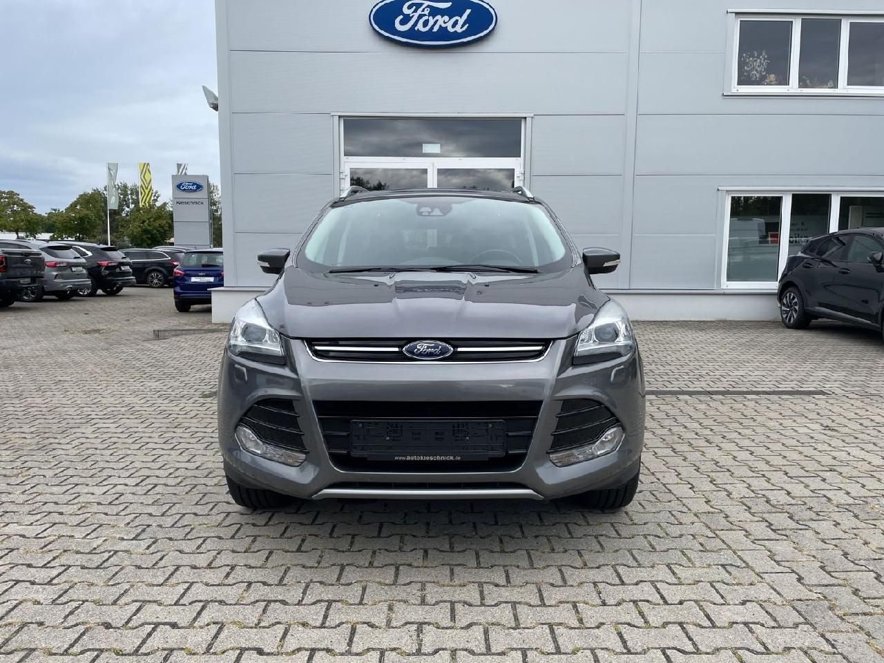 Fahrzeugabbildung Ford Kuga Titanium