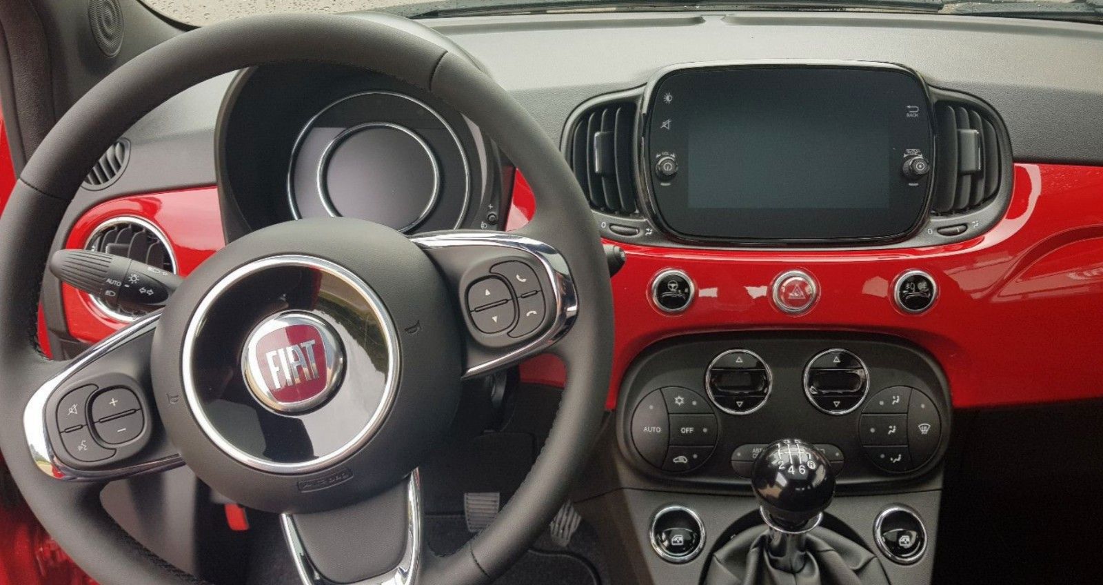 Fahrzeugabbildung Fiat 500 MY22-1.0 GSE Hybrid (RED) 70PS