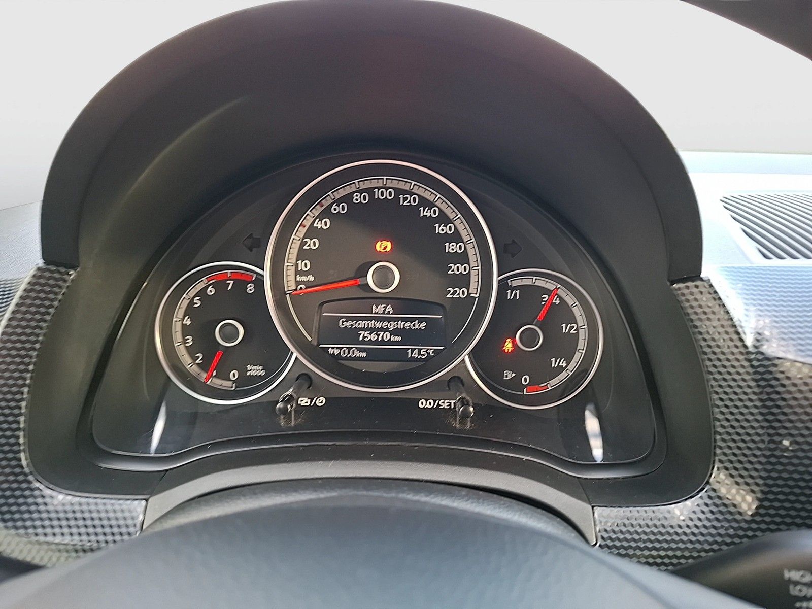 Fahrzeugabbildung Volkswagen up! 1.0 Klima DAB GRA RFK