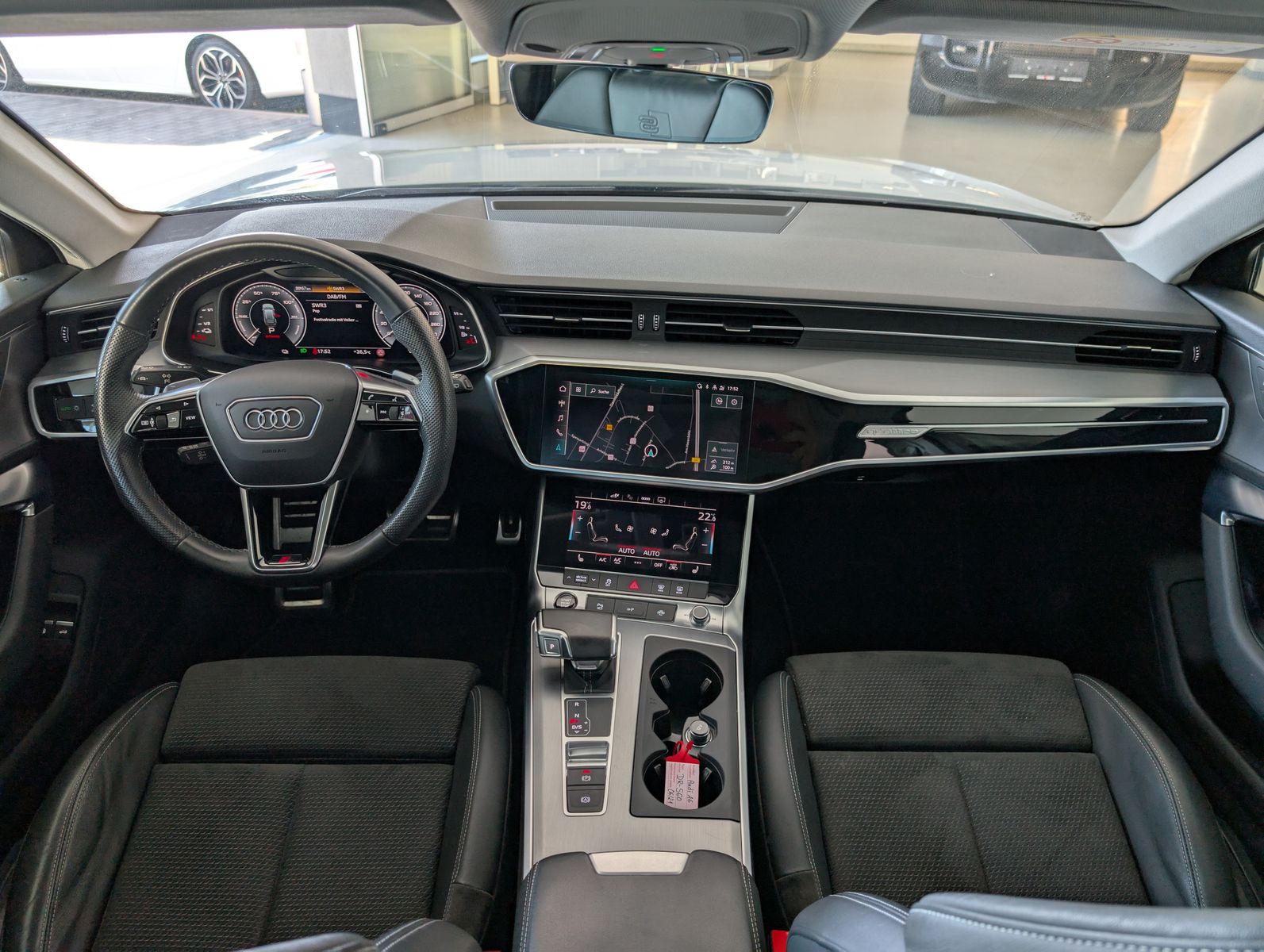 Fahrzeugabbildung Audi A6 55 TFSI e quat 3x S-Line MATRIX PANO 4xKlima
