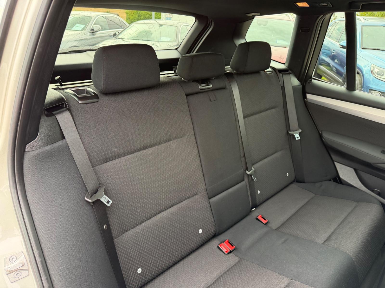 BMW X3 xDrive 20 d Auto.LED BI-Xenon Navi 1.Hand Pan