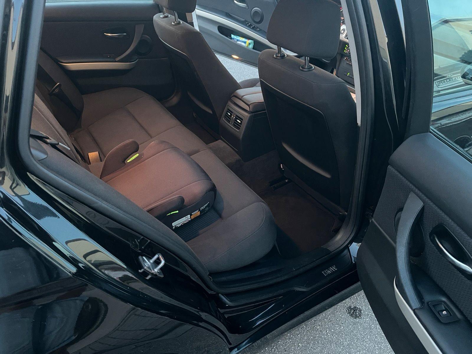 BMW  2012 — photo 10