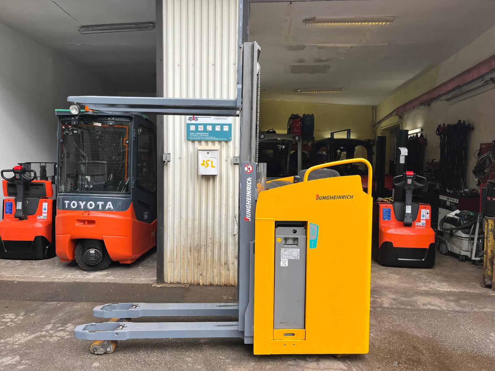 Jungheinrich ESD220 -Baujahr 2020 Li-Ion Batterie |Initialhub