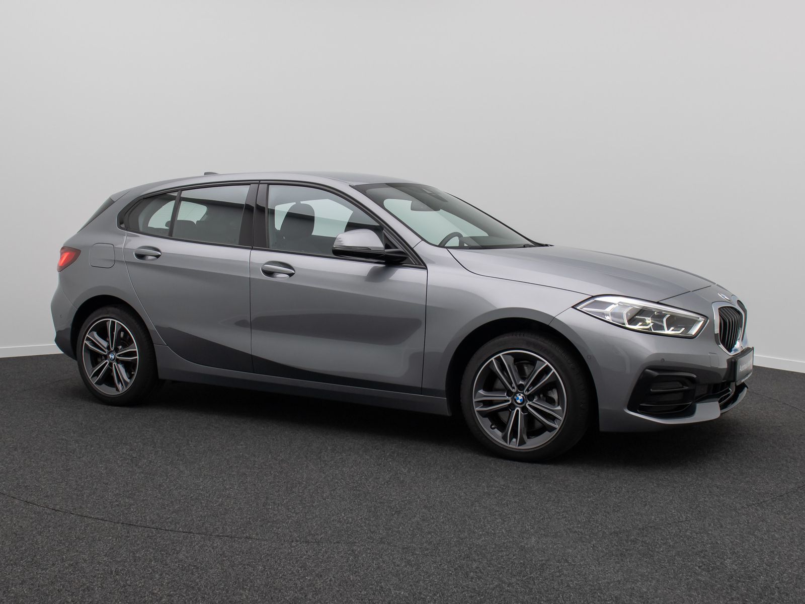 Fahrzeugabbildung BMW 120i Sport Line DAB Kamera AHK LED DriveAss WLAN