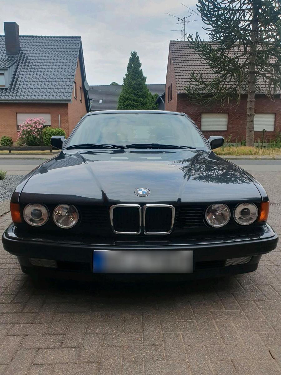 BMW 730