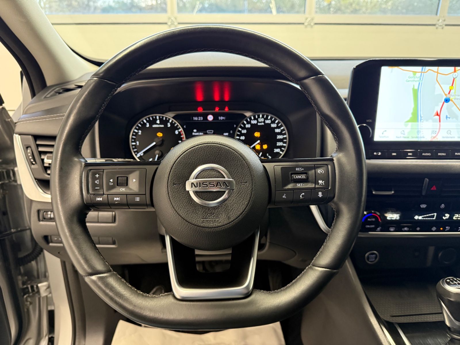 Fahrzeugabbildung Nissan Qashqai Acenta Nissan Connect Winter