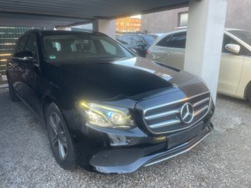 Mercedes E 200 - 2
