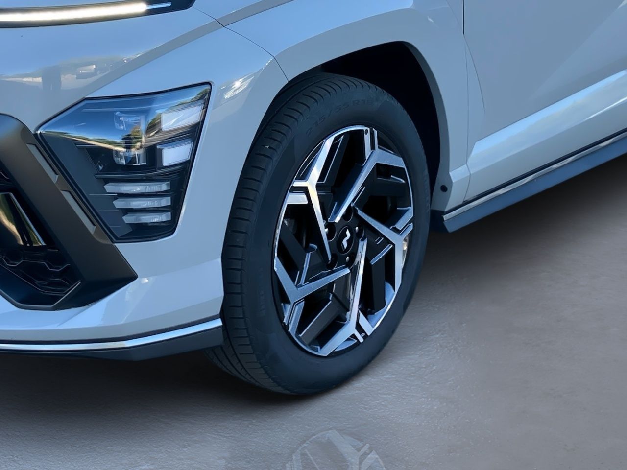 Fahrzeugabbildung Hyundai KONA N-LINE DISTRONIC+LED+AMBIENTE+KAMERA+KEYL