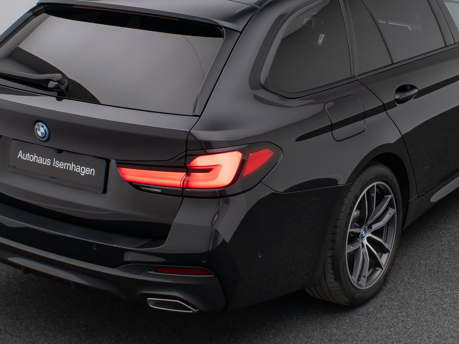 Fahrzeugabbildung BMW 520e M Sport DAB Kamera Alarm Leder Panorama 18"