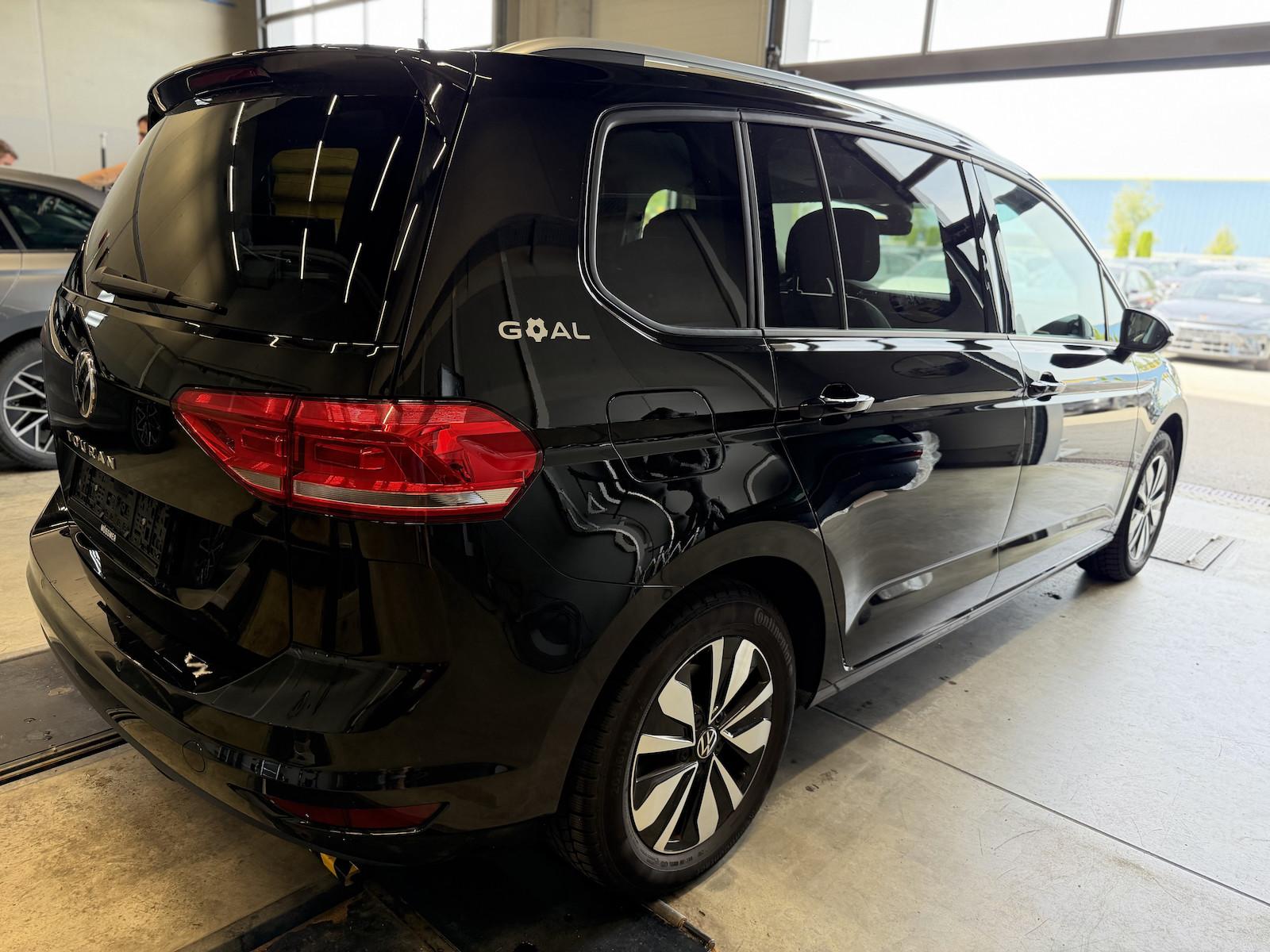Volkswagen Touran 1.5TSI DSG Goal 7 Sitze NAVI Heckkl.el., миниатюра 5