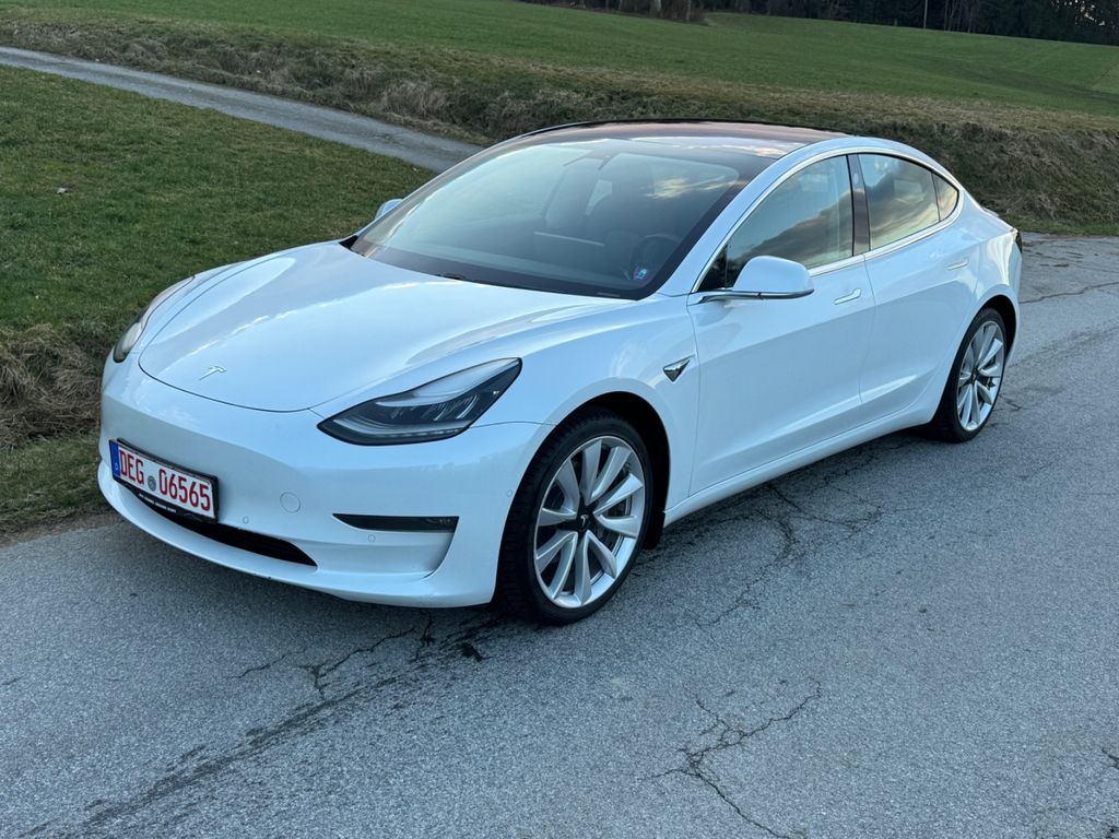Angebot ansehen Tesla Model 3