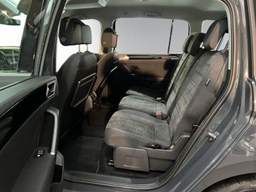 Bild 17 VW Touran 2.0 TDI Highline +NAVI+LED+ACC